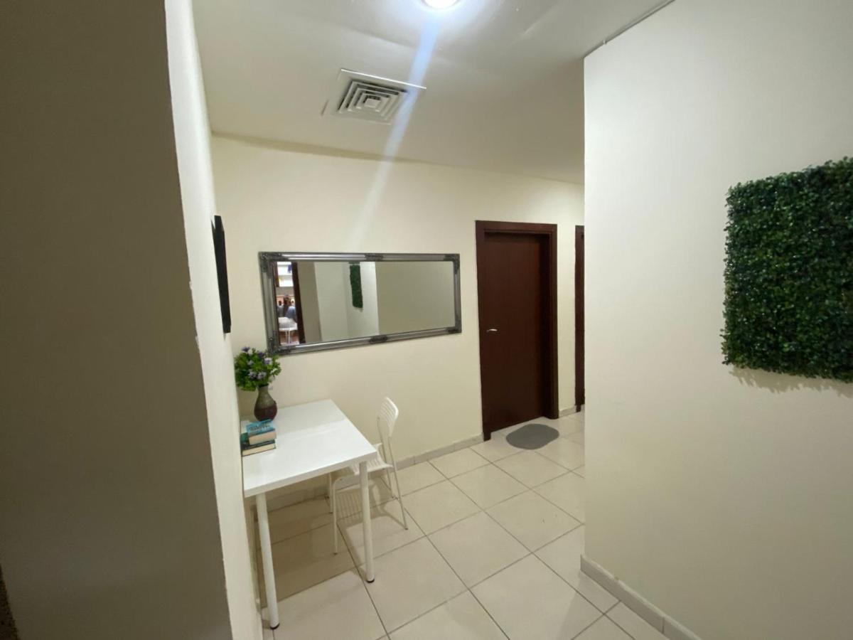 Beautiful Bedroom In Al Barsha Near Mashreq Metro Dubai Exterior foto